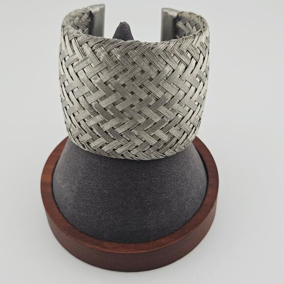 Sarah Cavender Metalworks Handcrafted Cuff Bracelet - Picture 1 of 7